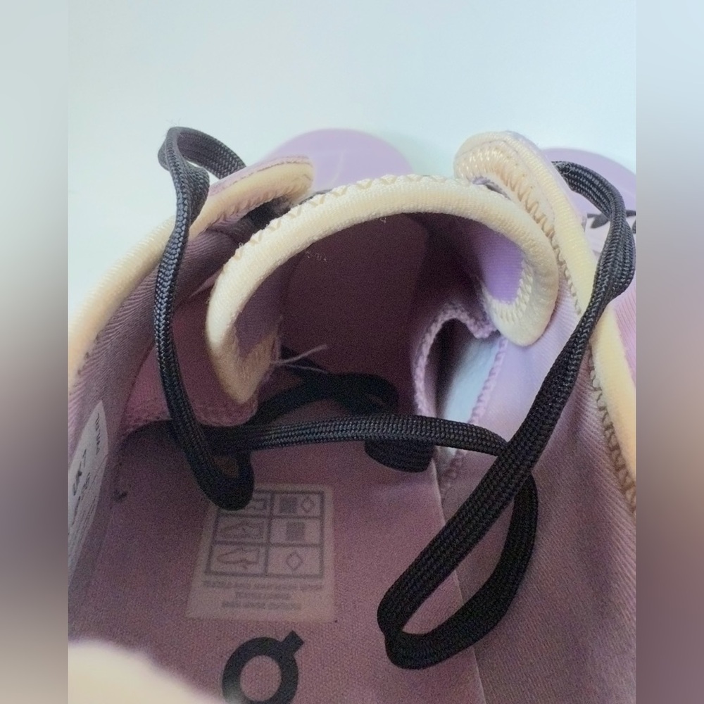 On Running Women's Trail Sneakers in Lavender with Black Outsole - Picture 12 of 16